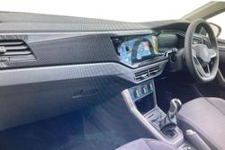 VOLKSWAGEN Polo Photo 2
