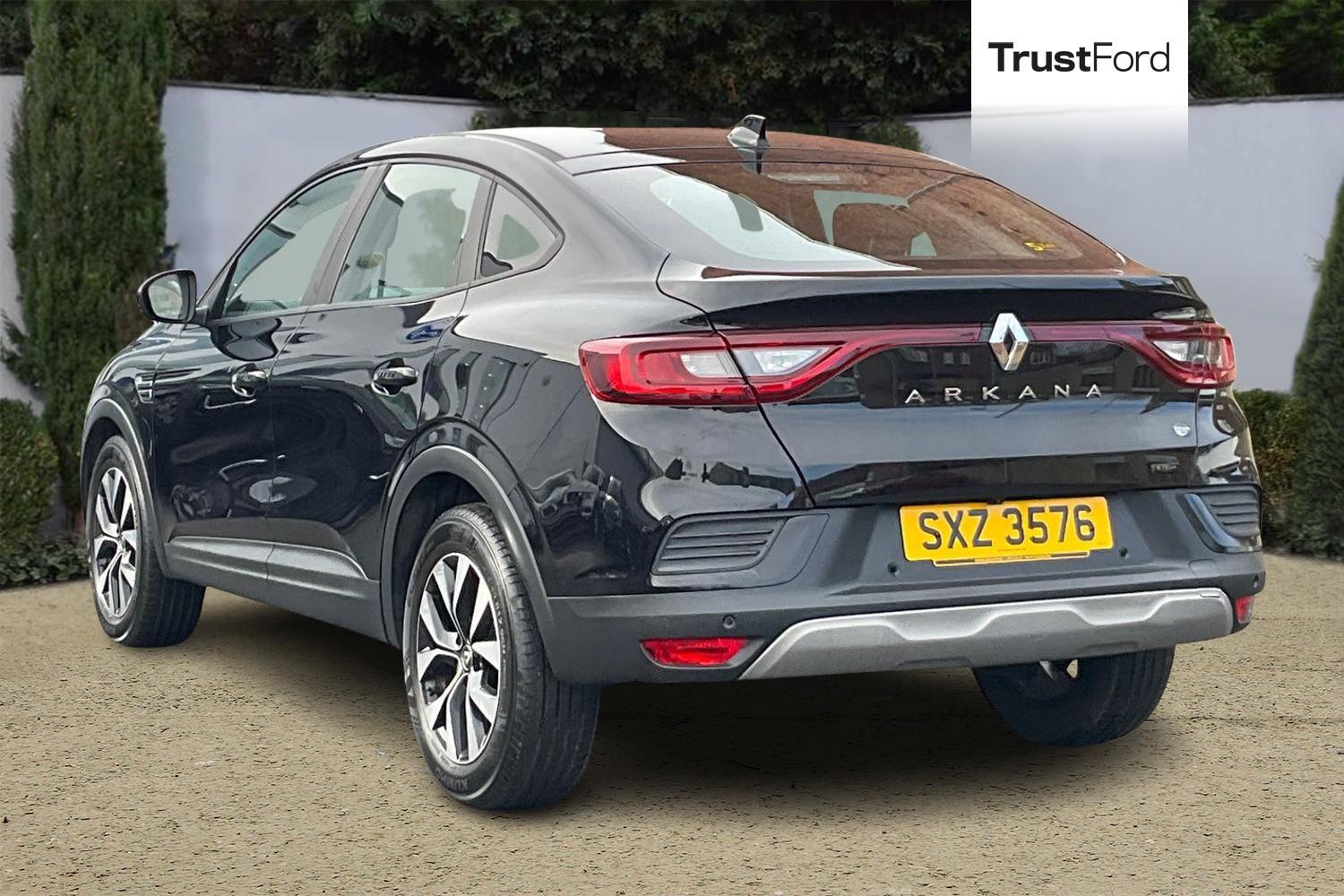 Renault ARKANA Photo 1