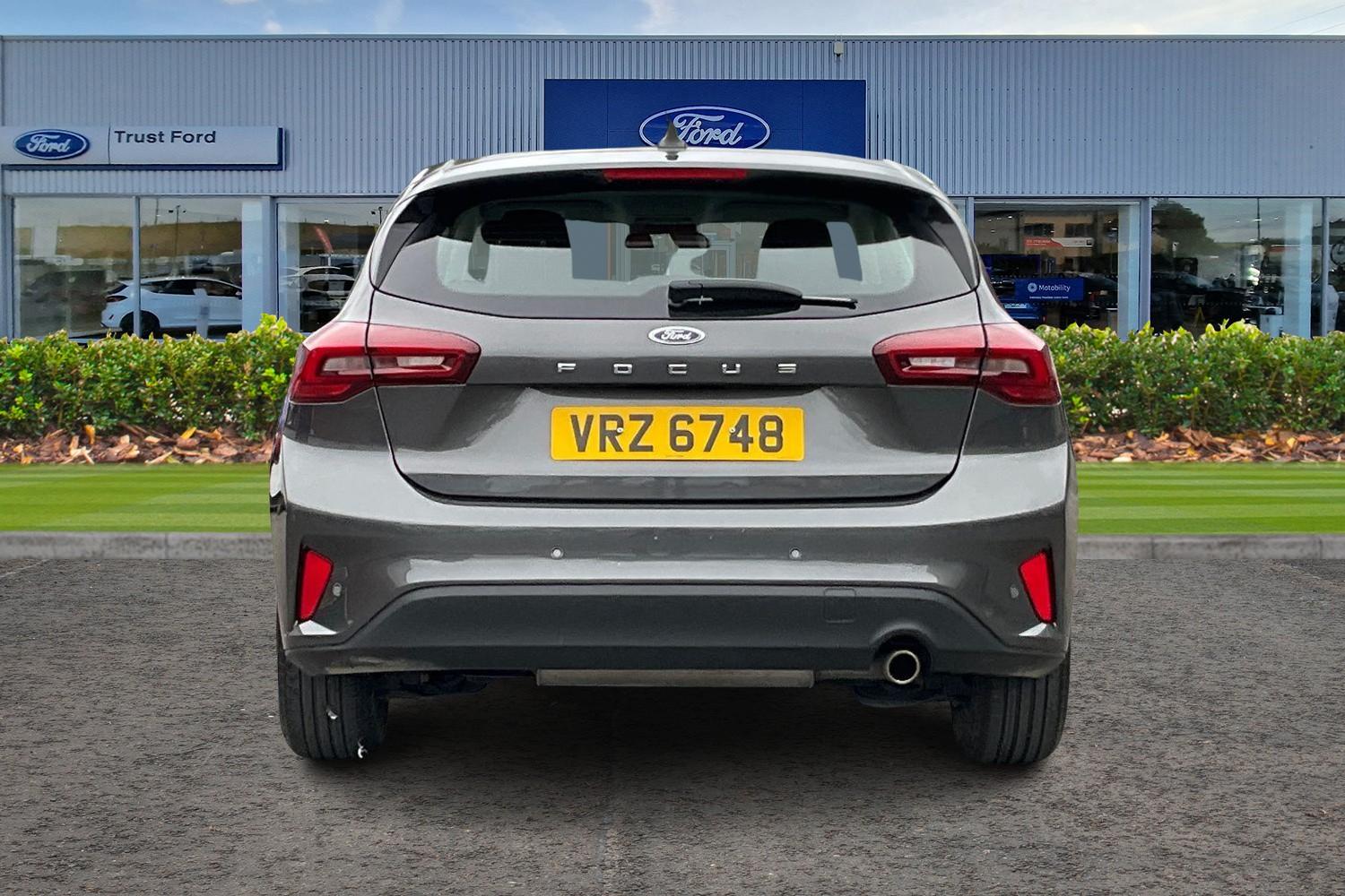 Ford Focus Photo 6