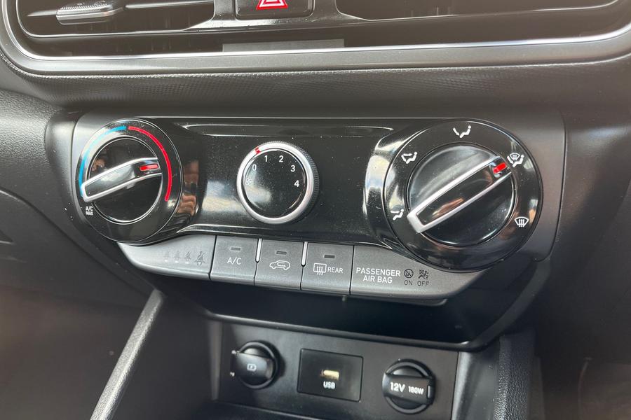 Hyundai KONA Photo autoimg-440e47e2d297ad7b48b61be18dfd6cfdbea99d59.jpg