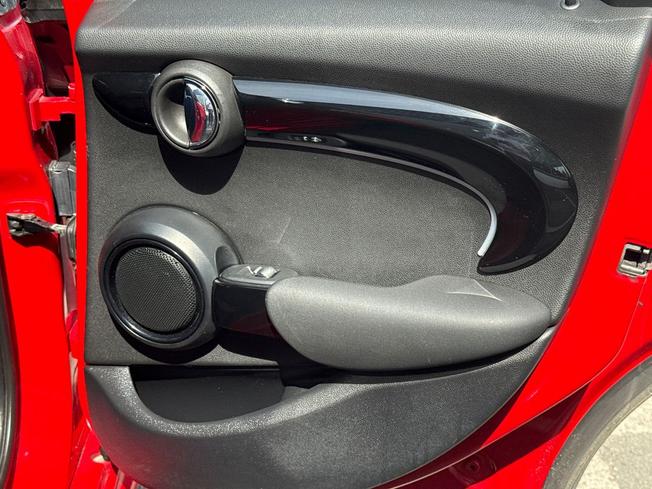MINI Hatch Photo 28