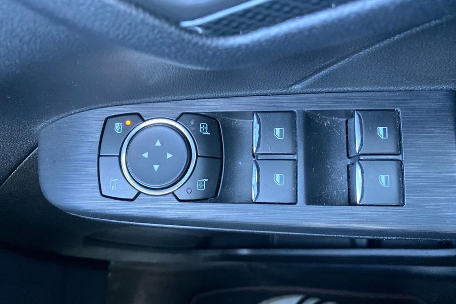 Ford KUGA Photo autoimg-4411178f895b0c00a851267e4baa4b1c9dccacb7.jpg