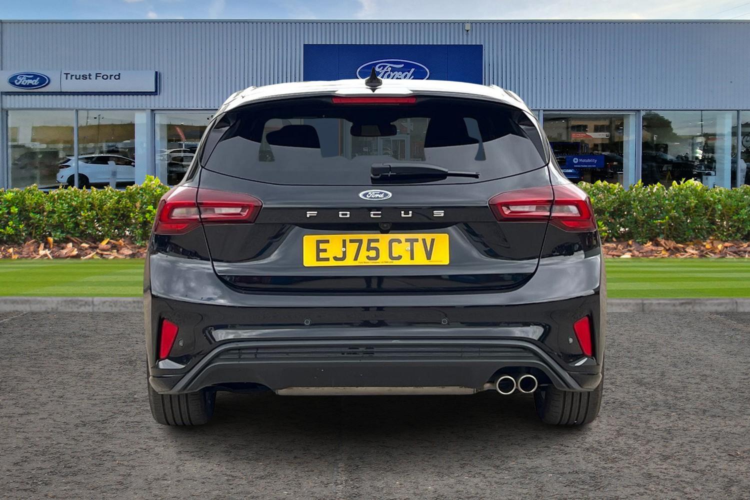 Ford Focus Photo 6