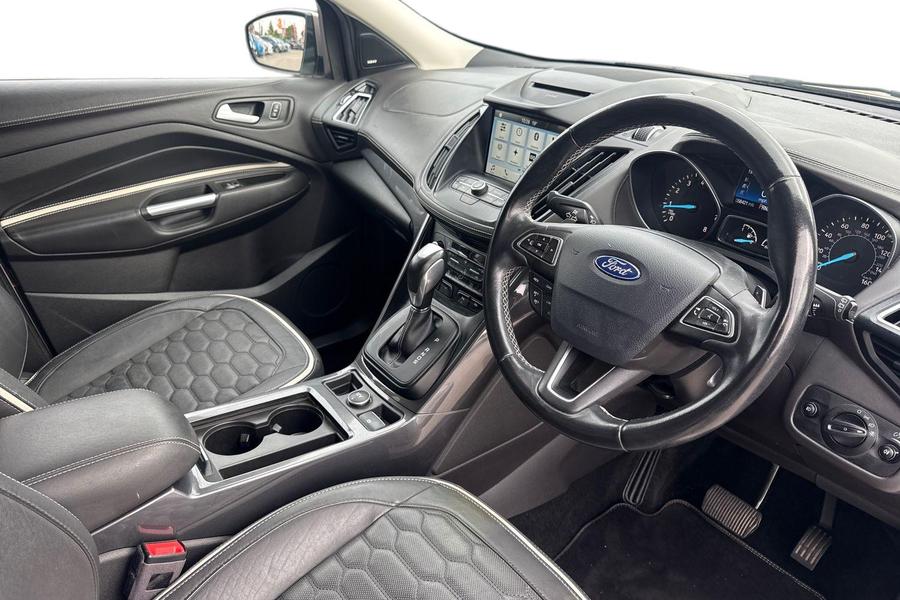 Ford KUGA VIGNALE Photo autoimg-4416534ad6475582b32ad477612c6da5bc4e634c.jpg