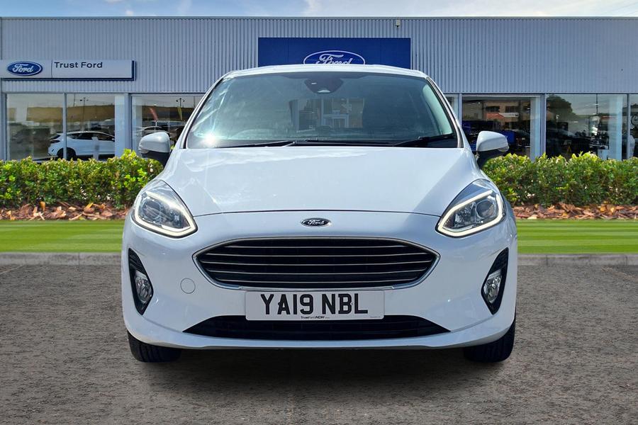 Ford FIESTA Photo autoimg-441748938b0bc4228fdc76a88421e66ff5ed2bc5.jpg