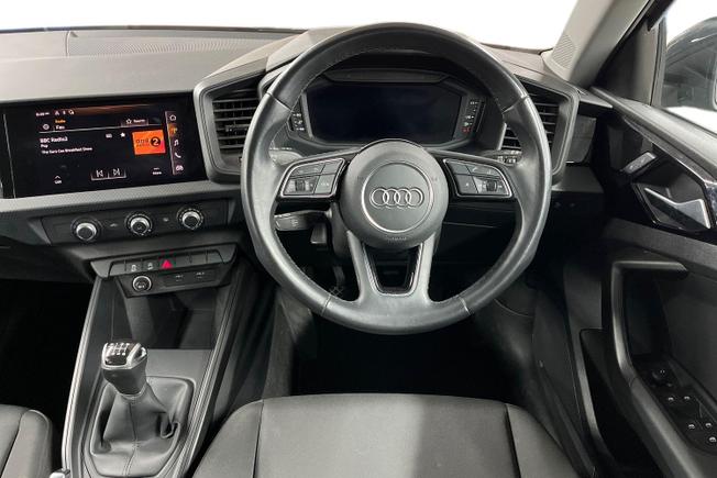 AUDI A1 Photo 11