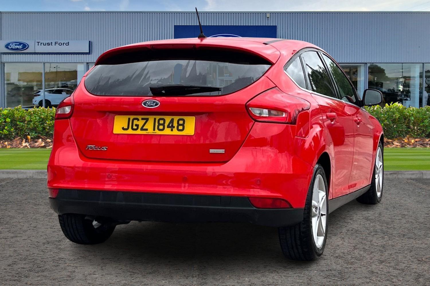 Ford FOCUS Photo 3
