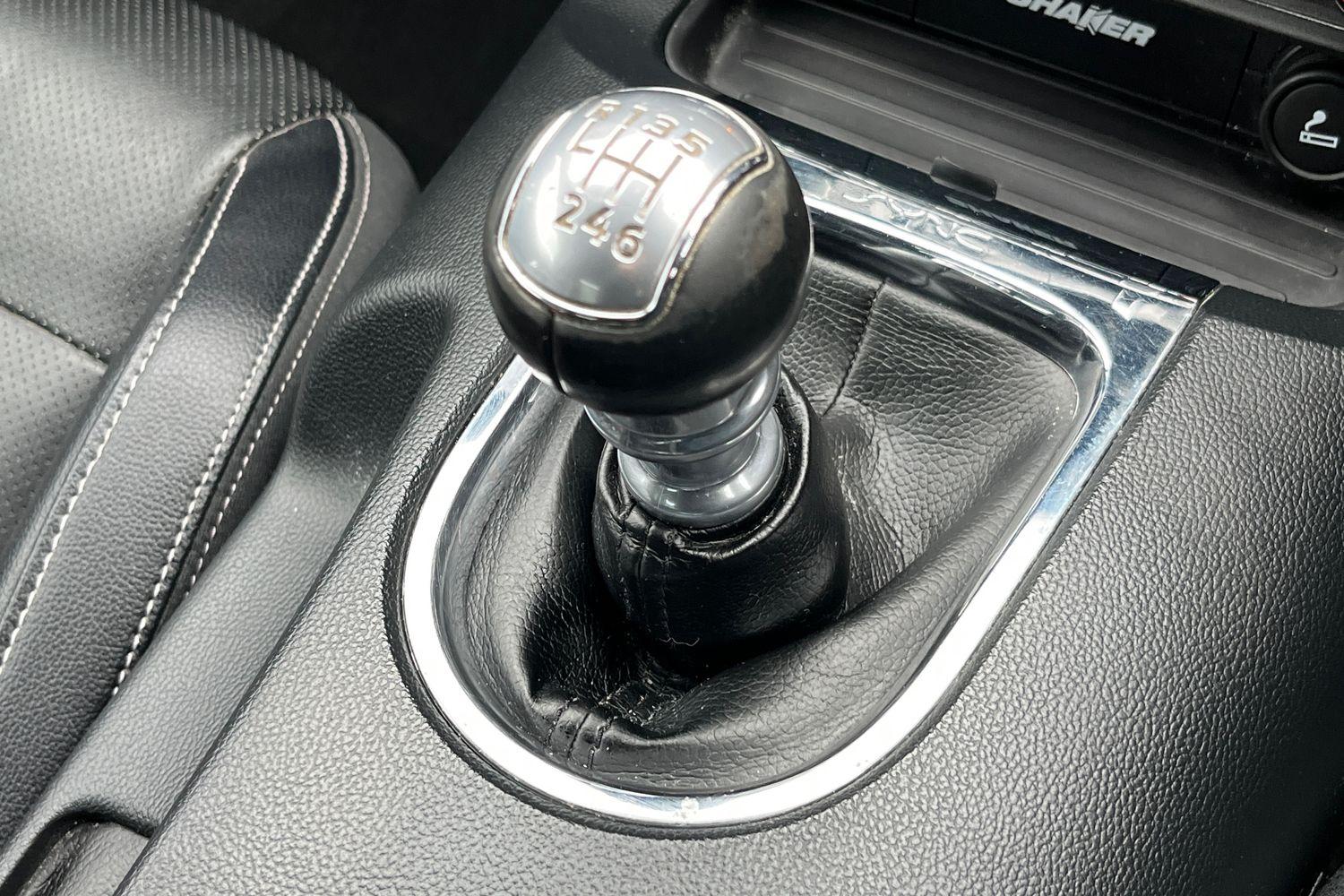 Ford MUSTANG Photo 30