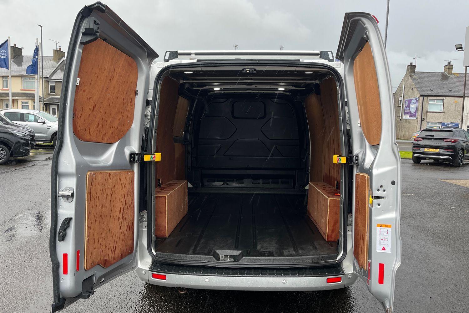 Ford TRANSIT CUSTOM Photo 5