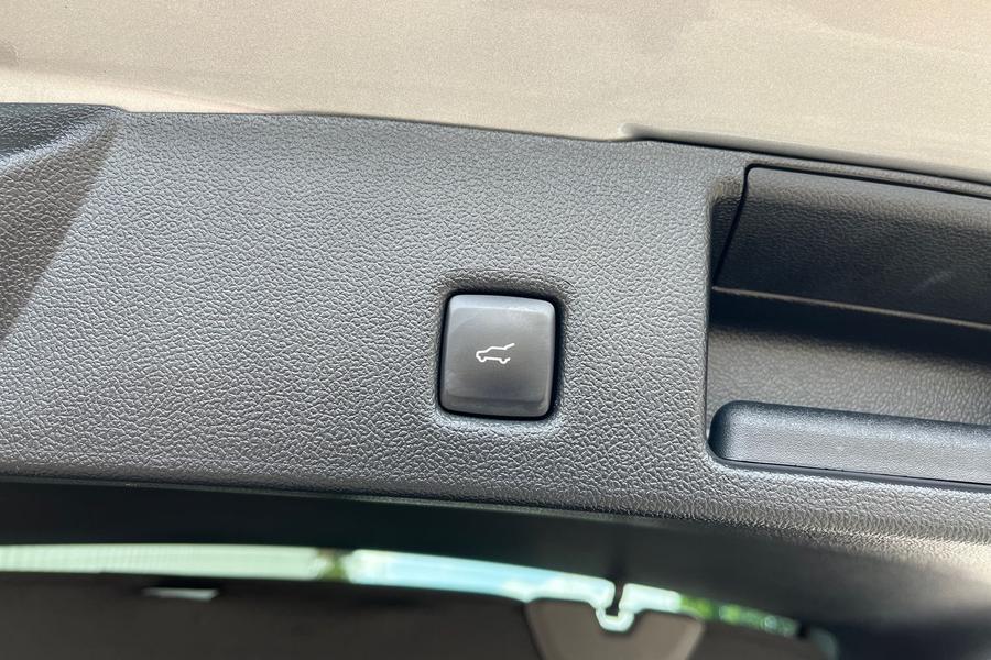 Ford Kuga Photo autoimg-4429e61283bf16e1e1d44313a411d639f348501d.jpg