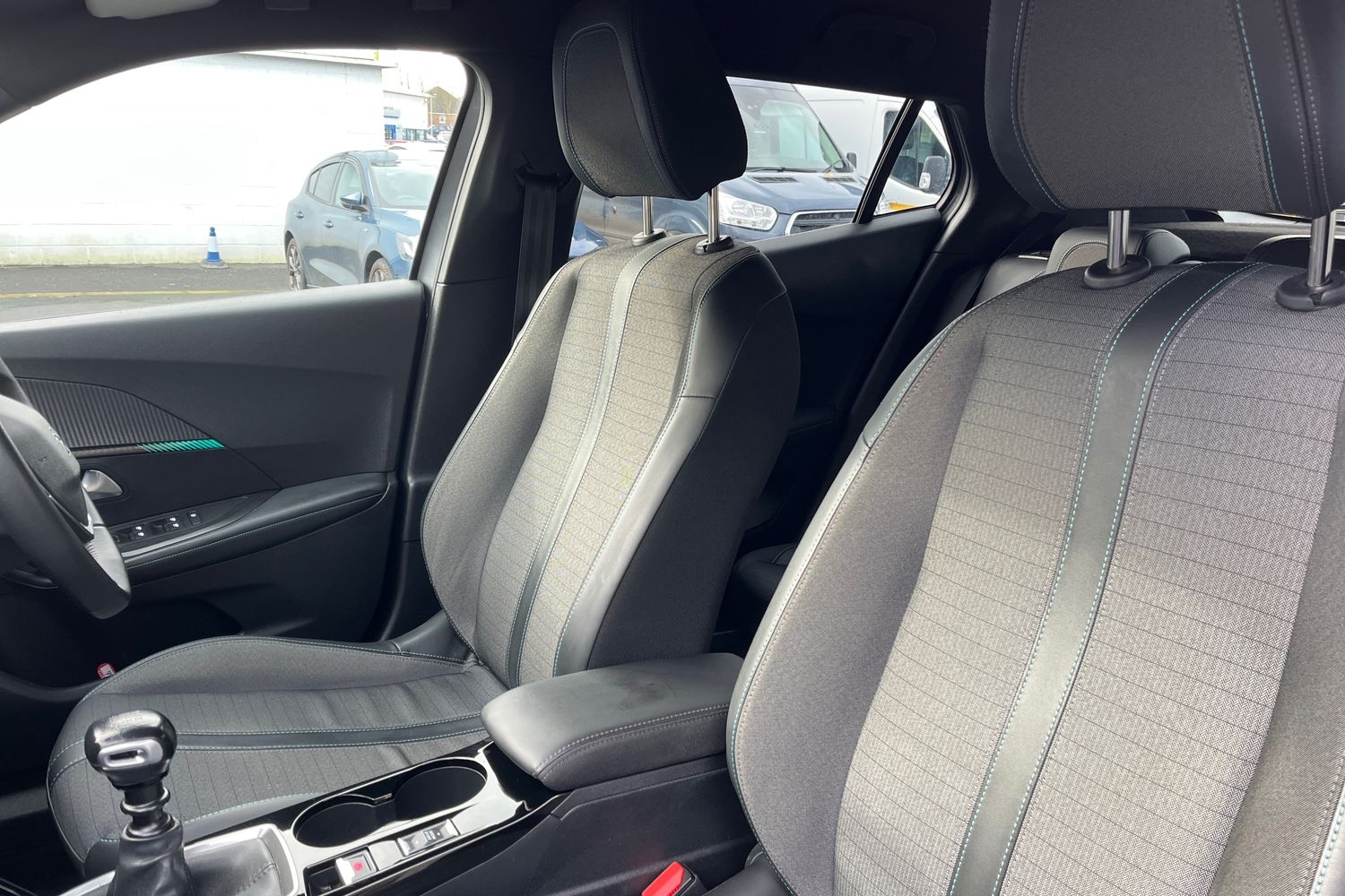 Peugeot 2008 Photo 18
