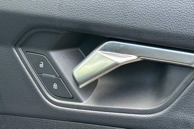 Audi Q3 Photo 30