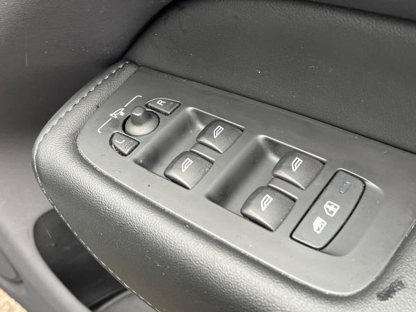 Volvo XC60 Photo autoimg-44320e755c03092386fe4fe60e1353dcca1bb944.jpg