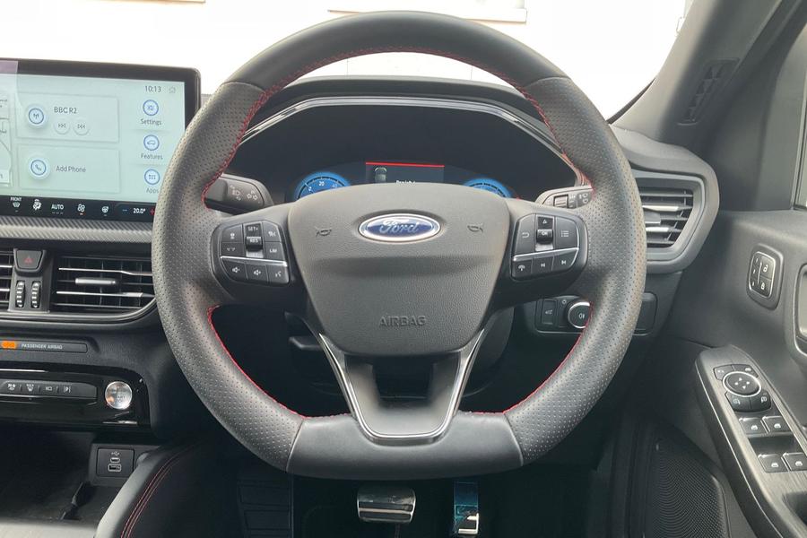 Ford KUGA Photo autoimg-44333025cb1fc4ec234f6cb0f1f3cb1ebc747b9e.jpg