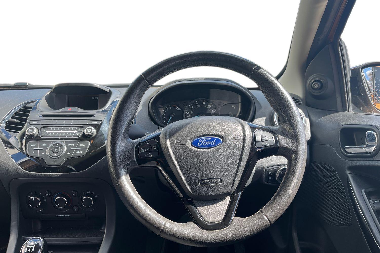 Ford KA+ Photo 10