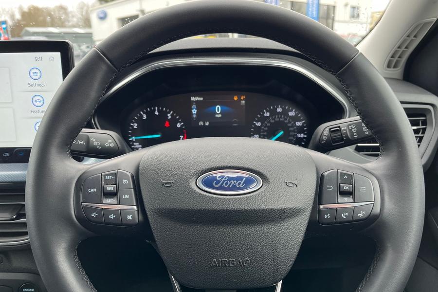 Ford FOCUS Photo autoimg-443b5a17b288ec665b84b760f49fab2e14830a6b.jpg
