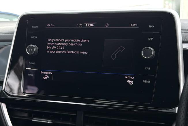 VOLKSWAGEN T-Roc Photo 34