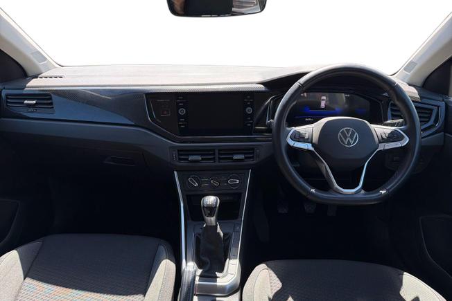 VOLKSWAGEN Polo Photo 10