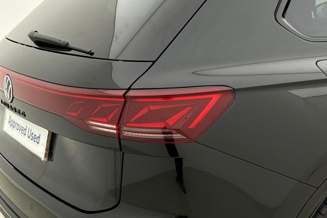 VOLKSWAGEN Touareg Photo 18