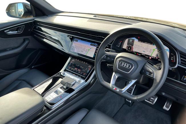 AUDI Q8 Photo 6