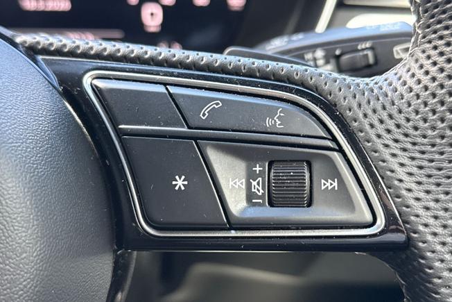 AUDI A4 Avant Photo 17