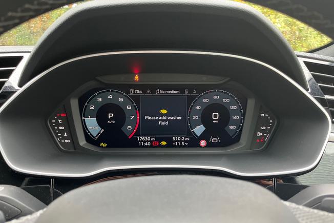AUDI Q3 Photo 16