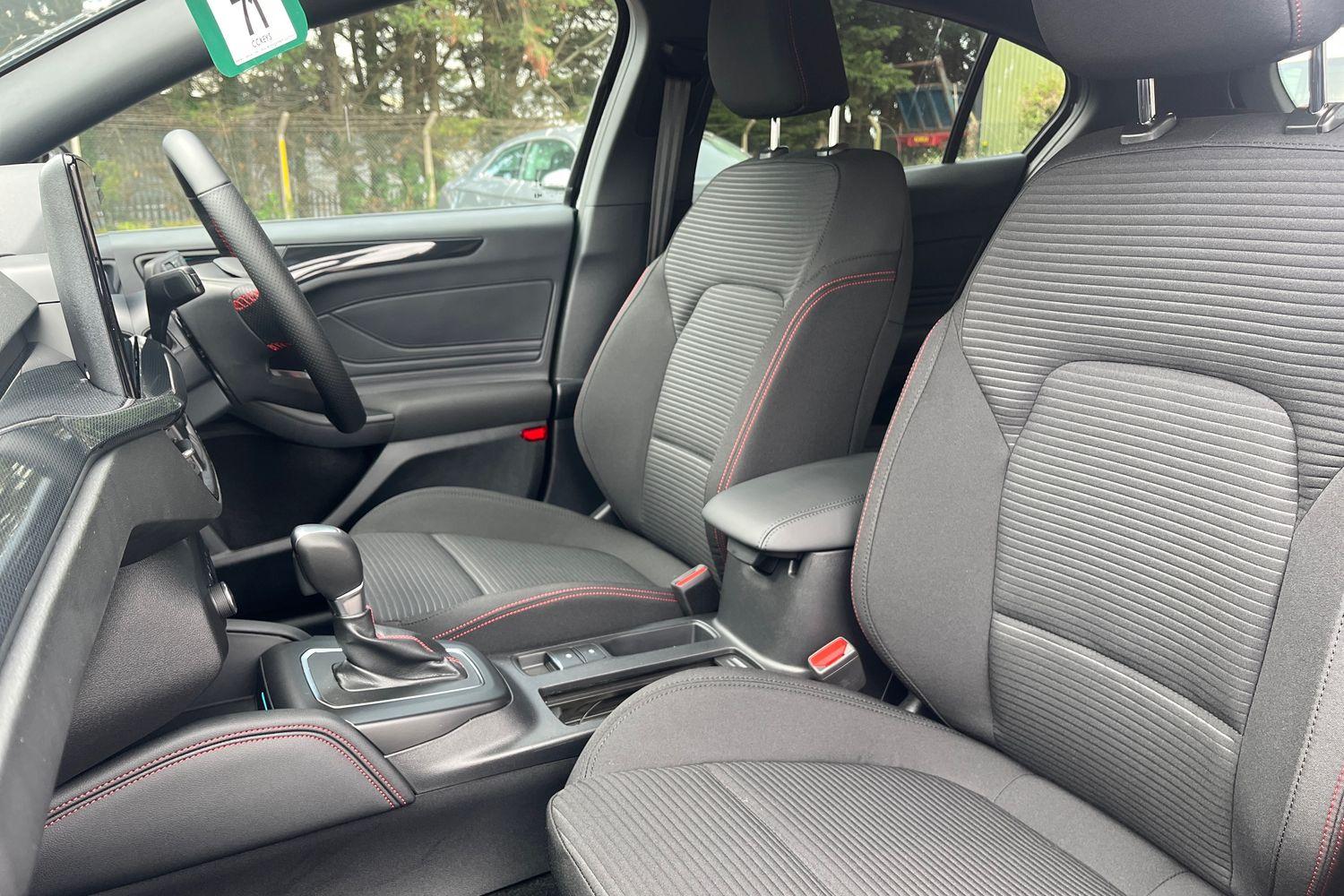 Ford FOCUS Photo 18