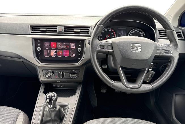 SEAT Ibiza Photo 11