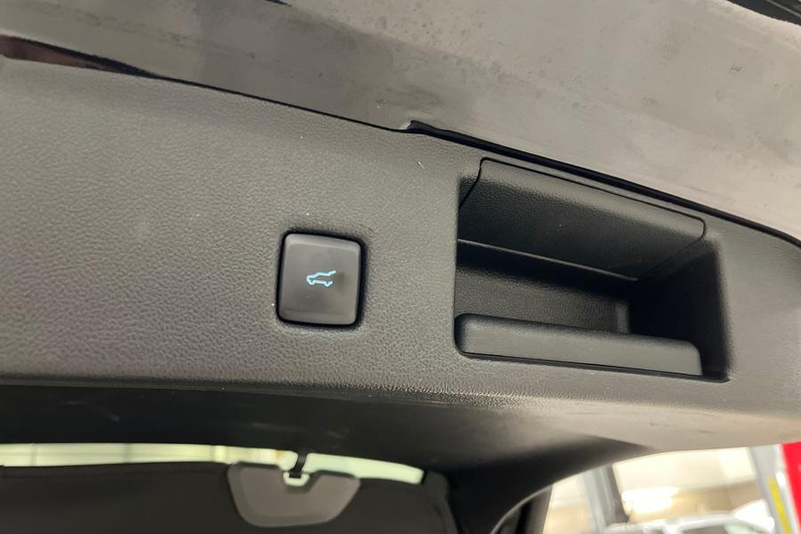 Ford Kuga Photo autoimg-444f888367ab61b5893c8eb1af236664675ce71c.jpg