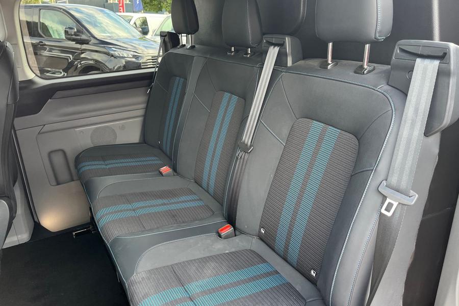 Ford TRANSIT CUSTOM Photo autoimg-444fee17c9f294a20cc8209d59b2a66ad80a48a7.jpg