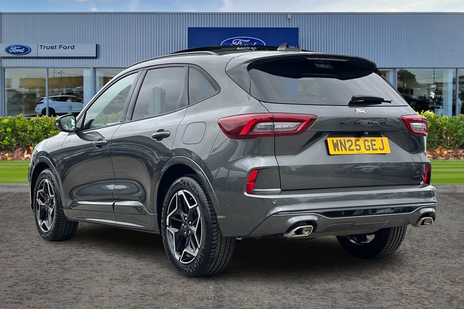 Ford Kuga Photo 1
