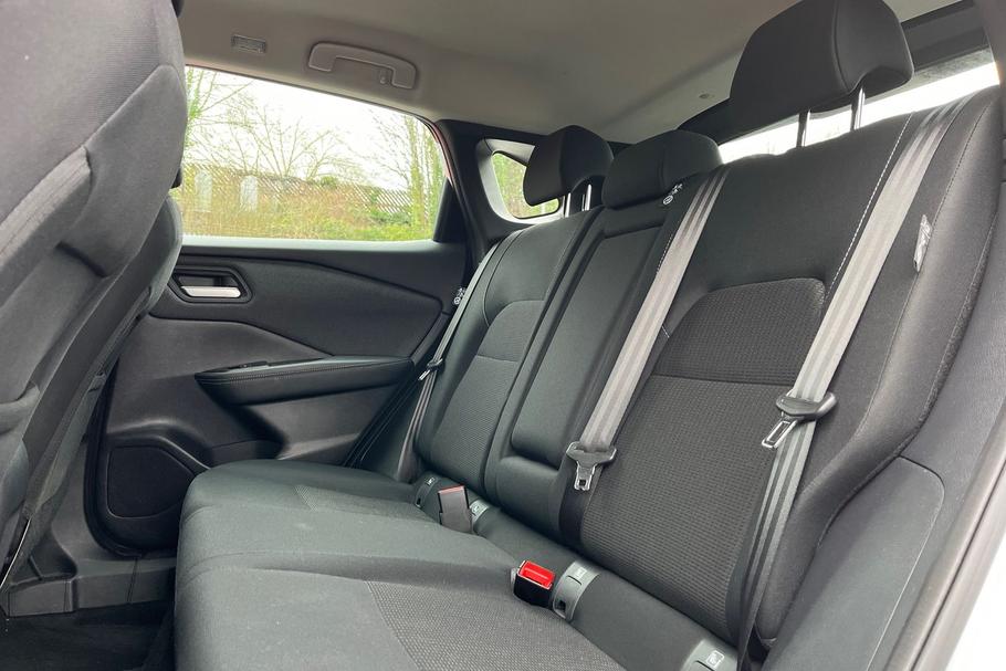 Used Nissan Qashqai YO25LHL 20