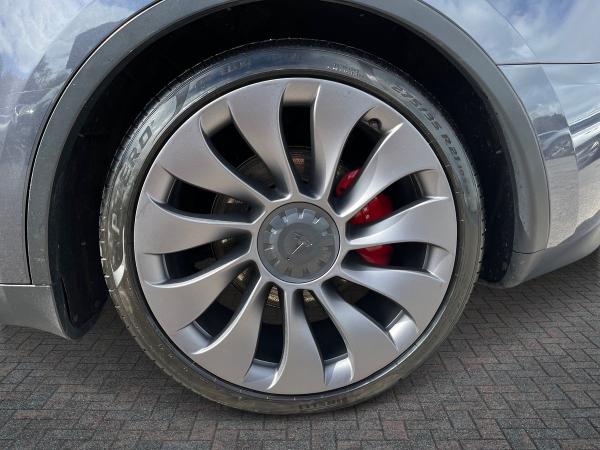 TESLA Model Y Photo autoimg-445336ac0e7ba6a5385045dee55d0ce6fbd5a9a5.jpg