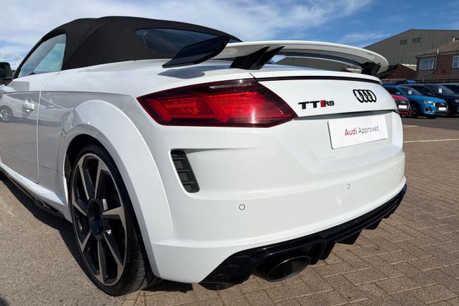 AUDI Tt Rs Photo 31
