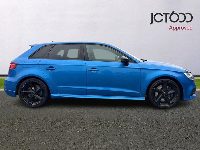 AUDI S3 Photo 4