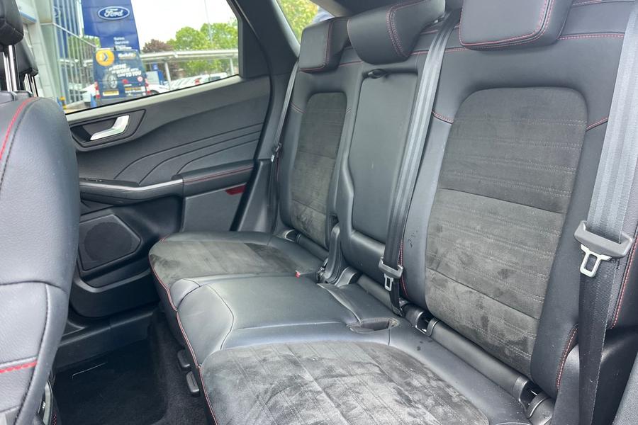 Ford Kuga Photo autoimg-44599ddb33a16037a82c2e8f27fd1c143a215754.jpg
