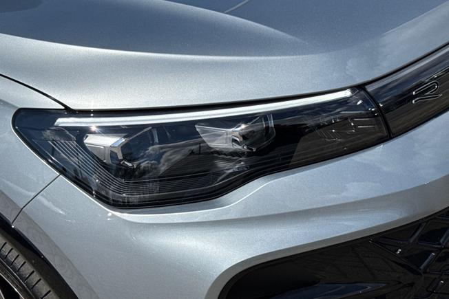 VOLKSWAGEN Tiguan Photo 19