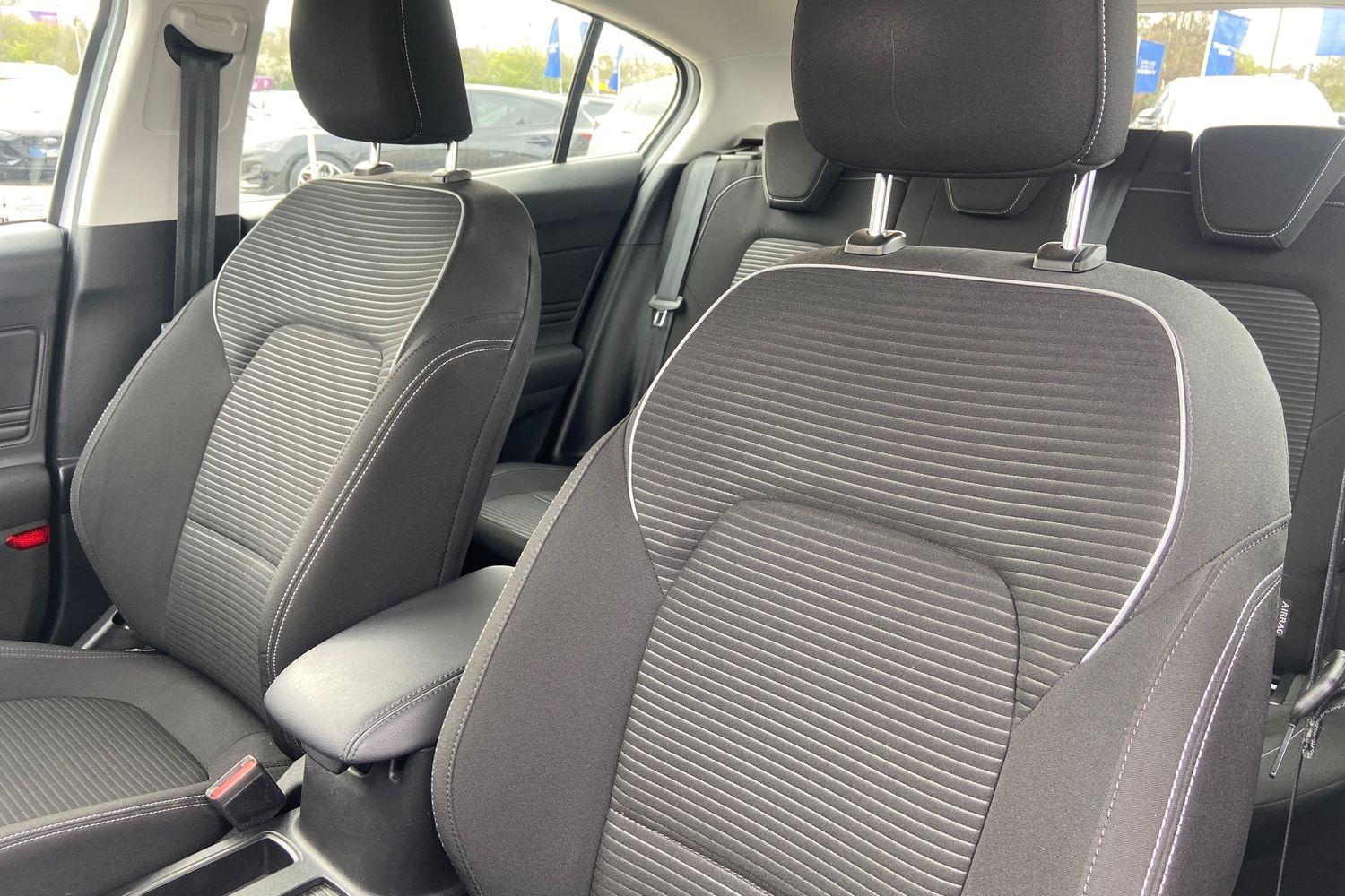 Ford FOCUS Photo 18