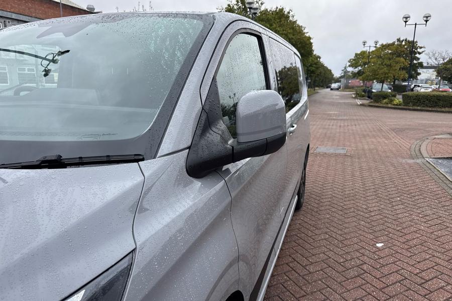Ford TRANSIT CUSTOM Photo autoimg-446181eaf29ed1698476c23ed6349031fcc35946.jpg