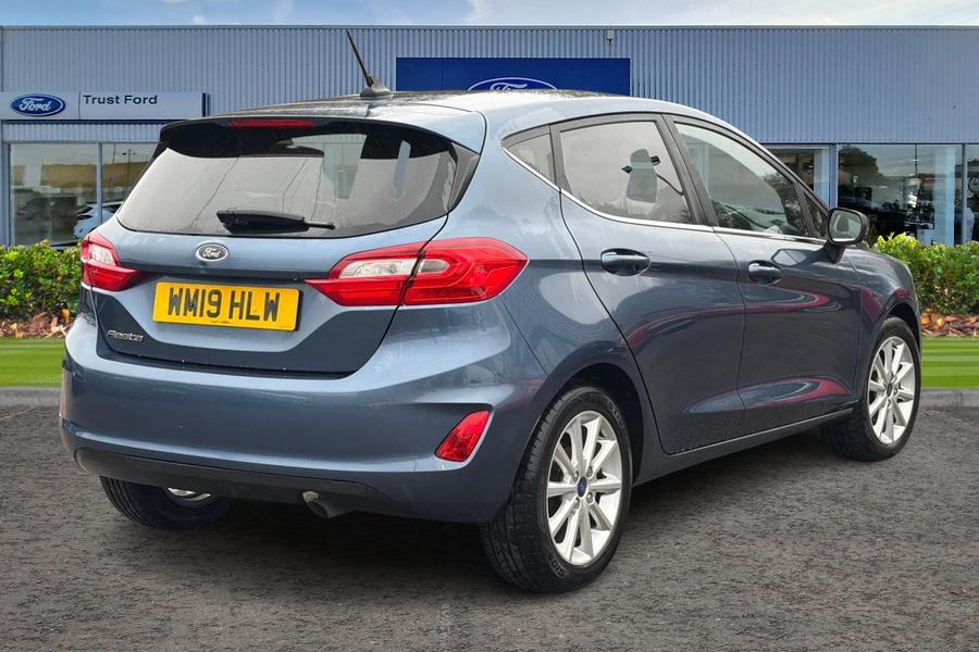 Ford FIESTA Photo autoimg-44631137f65a0ed5433d336f2867421c75fb1158.jpg