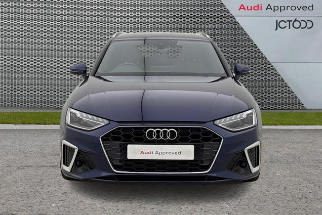AUDI A4 Photo 8