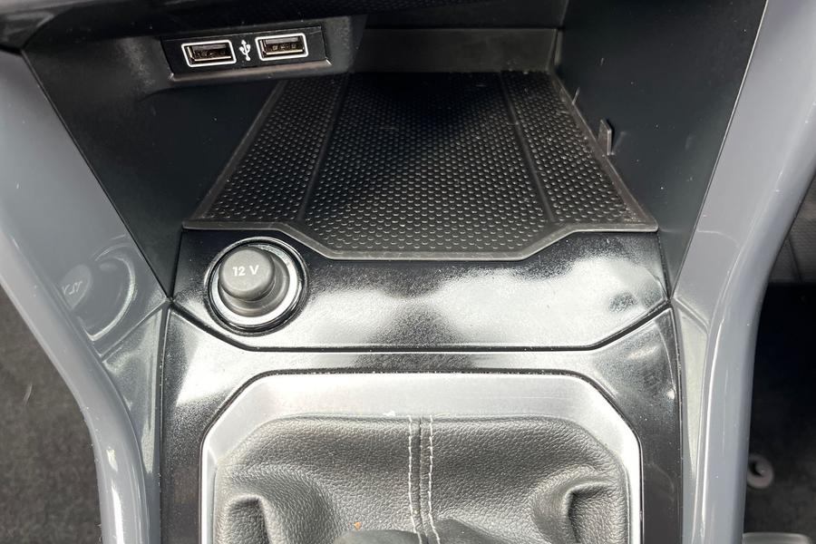 Volkswagen T-Roc Photo autoimg-44685e0ad28dba6f462e9c32fb446bf0eb69833f.jpg