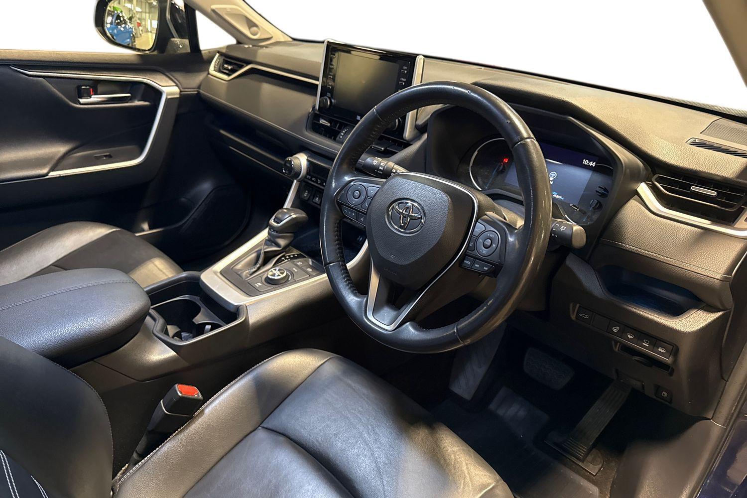 Toyota RAV4 Photo 8