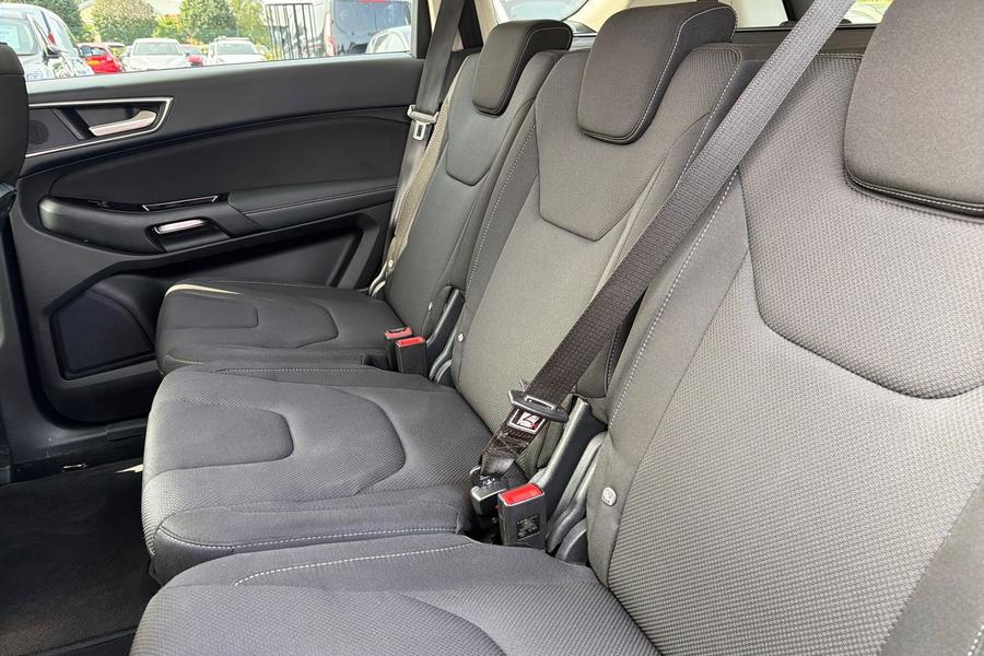 Ford S-MAX Photo autoimg-446bf53d5a9946a189cfe0bbfab63bb50bfa68e5.jpg