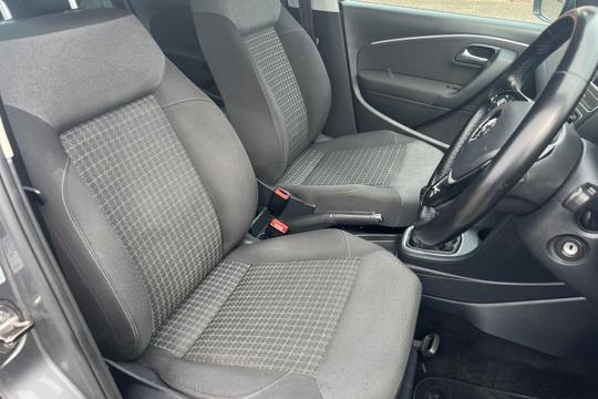 Volkswagen Polo Photo autoimg-446f0f5af8eb436f7559bb9d6089b303f85cbeb4.jpg