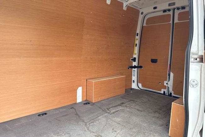 Volkswagen Crafter Photo 9
