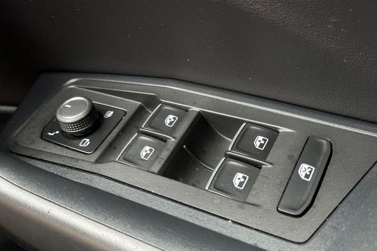 Volkswagen T-roc Photo autoimg-44704ad29f3624af4a1309d77d420ac48460533a.jpg
