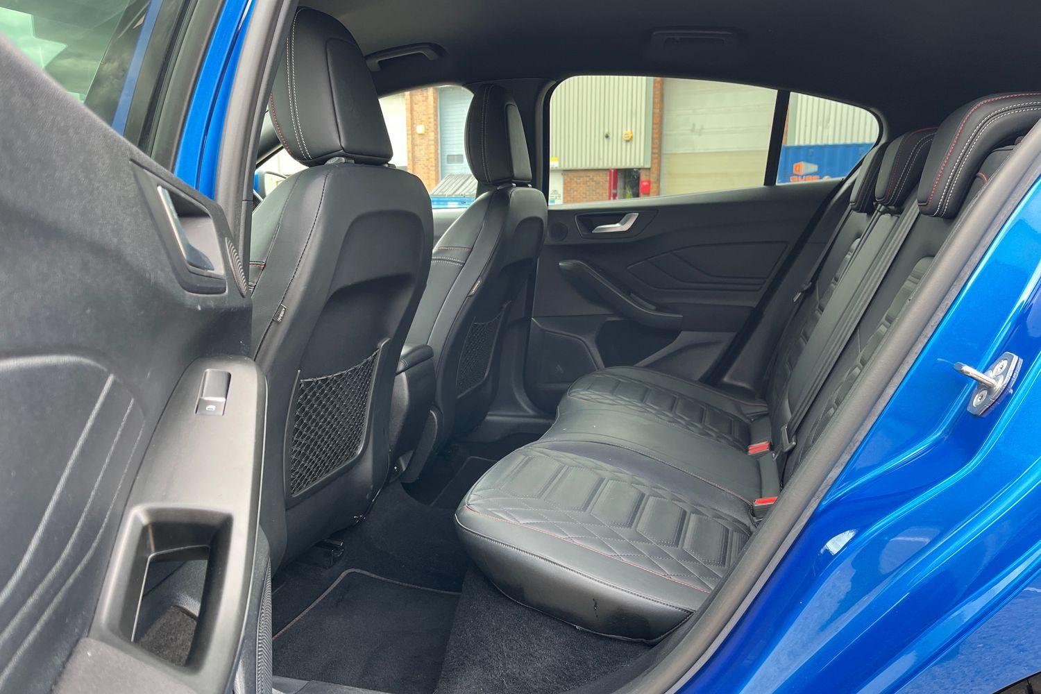 Ford Focus Photo 24