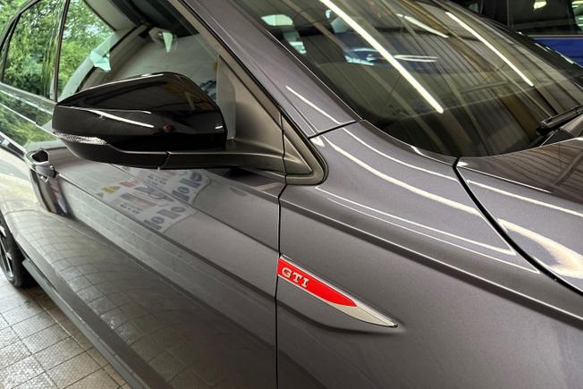 VOLKSWAGEN Polo Photo 20