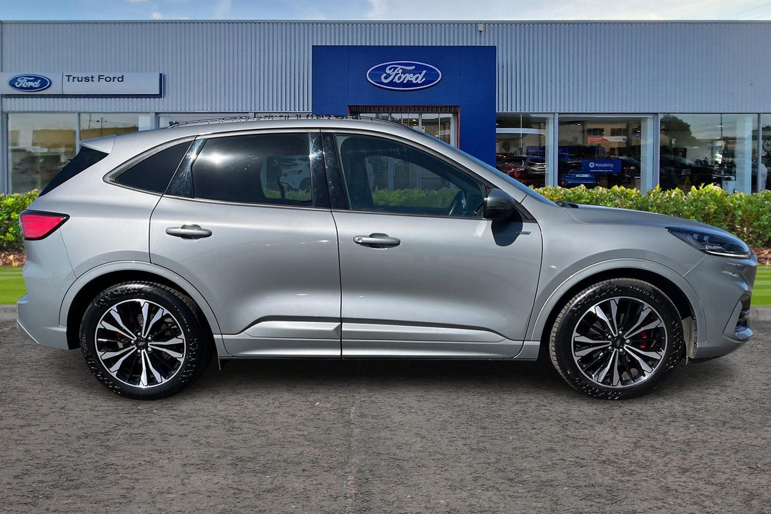 Ford Kuga Photo 2